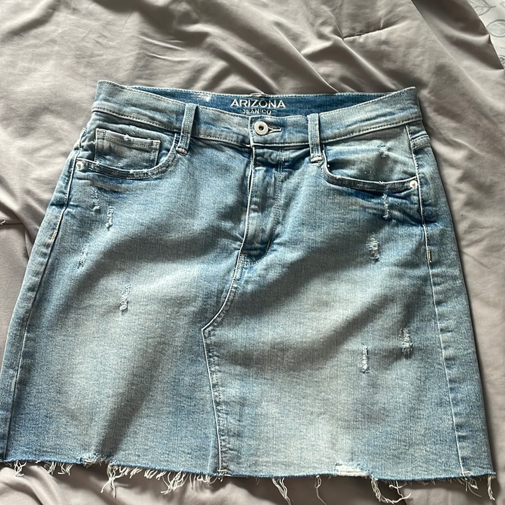Arizona light wash distressed denim skirt. Size 5